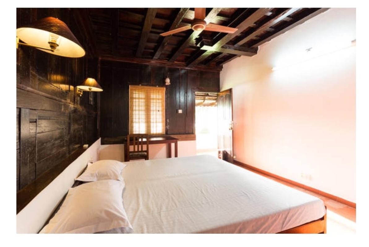 The Pamba Heritage Villa Champakulam Esterno foto