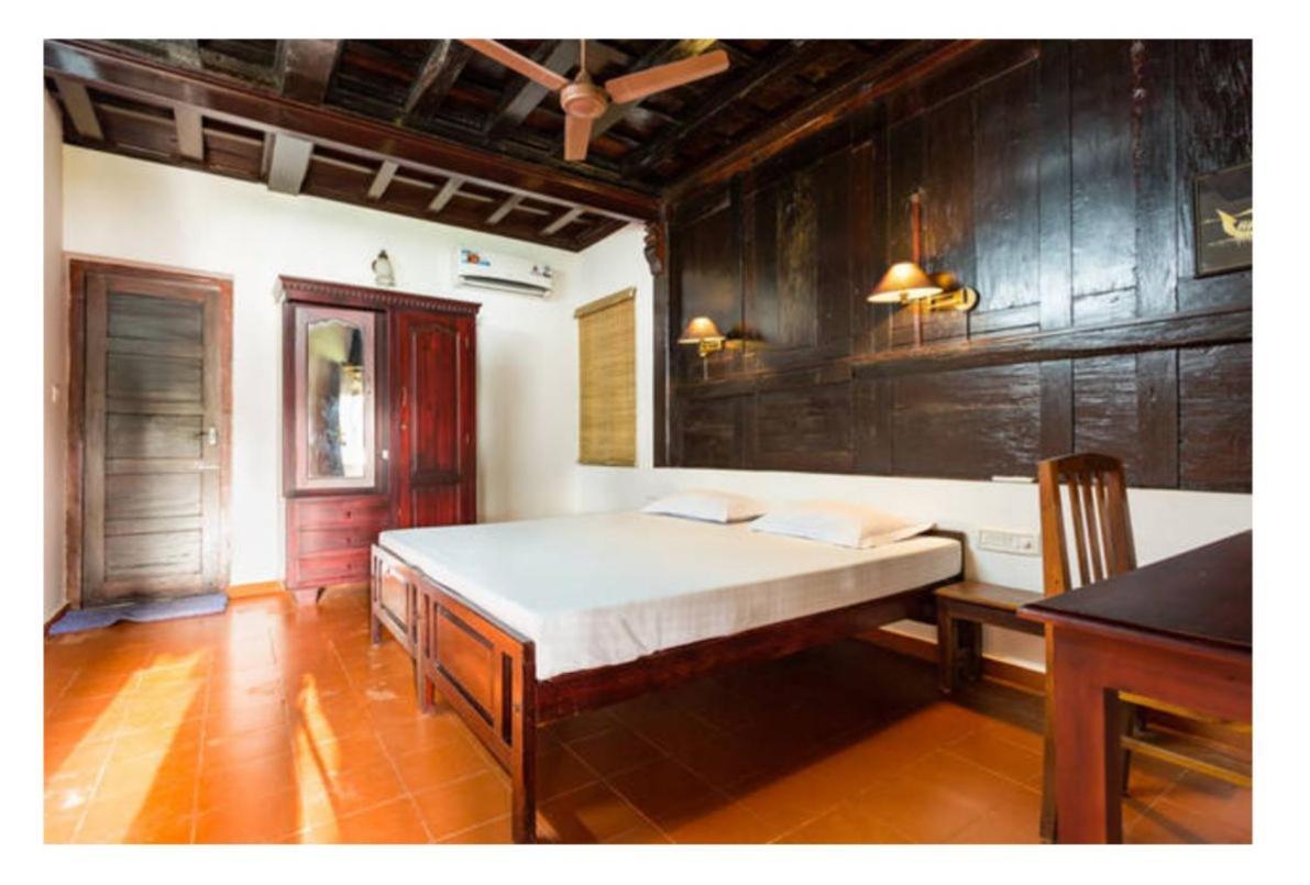 The Pamba Heritage Villa Champakulam Esterno foto
